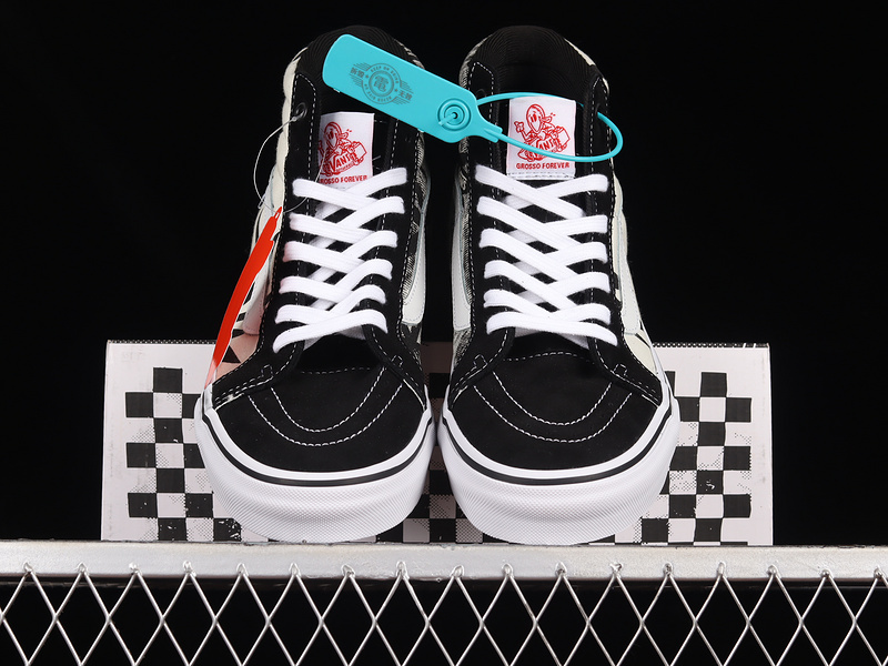 Skate Sk8-Hi Reissue Grosso 88 Black/True White 25