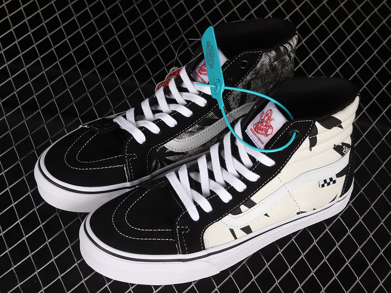 Skate Sk8-Hi Reissue Grosso 88 Black/True White 27