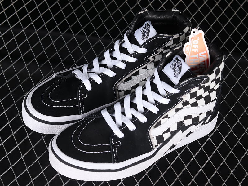 Sk8-High Bolt Checkerboard Black/White/Black 3